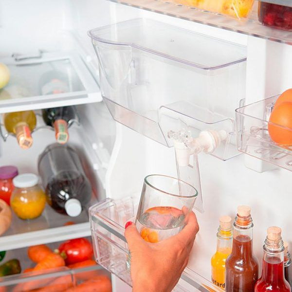 NEVERA  15´ NF CR570 C/PANEL DIG.  NEGRA CHALLENGER